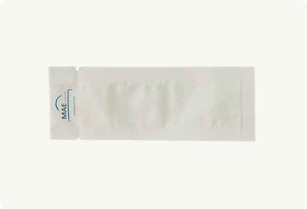 Bolsa blanca abre fácil con logo de maebolsas.